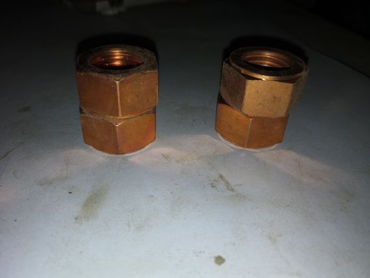 Nueces de cilindro con certificación ISO9001 y grandes ahorros