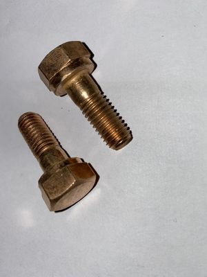 03.53B Partes del motor Cabeza del cilindro Torsión de escape Componente estándar