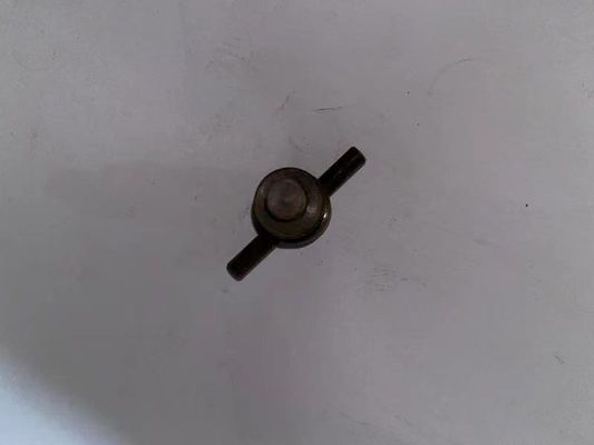 Componente estándar tornillo de sangrado de hierro para el generador de Jichai Chidong motor 12V. 10.10