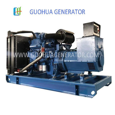 Conjunto de generador diesel de 100 kW sin escobillas Genset refrigerado por agua con tanque de combustible base Y100